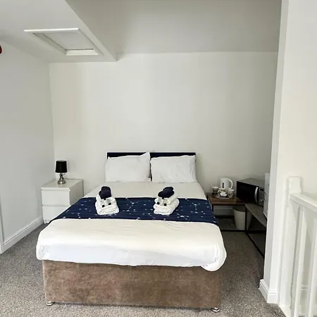 Victoria Apartment *